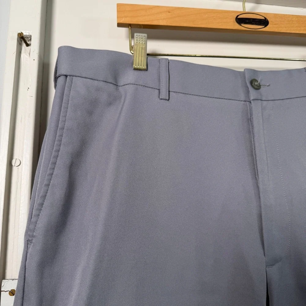 PGA Tour Flat Front Golf Shorts Men's Gray Mid Rise Pockets Classic Sports - 36